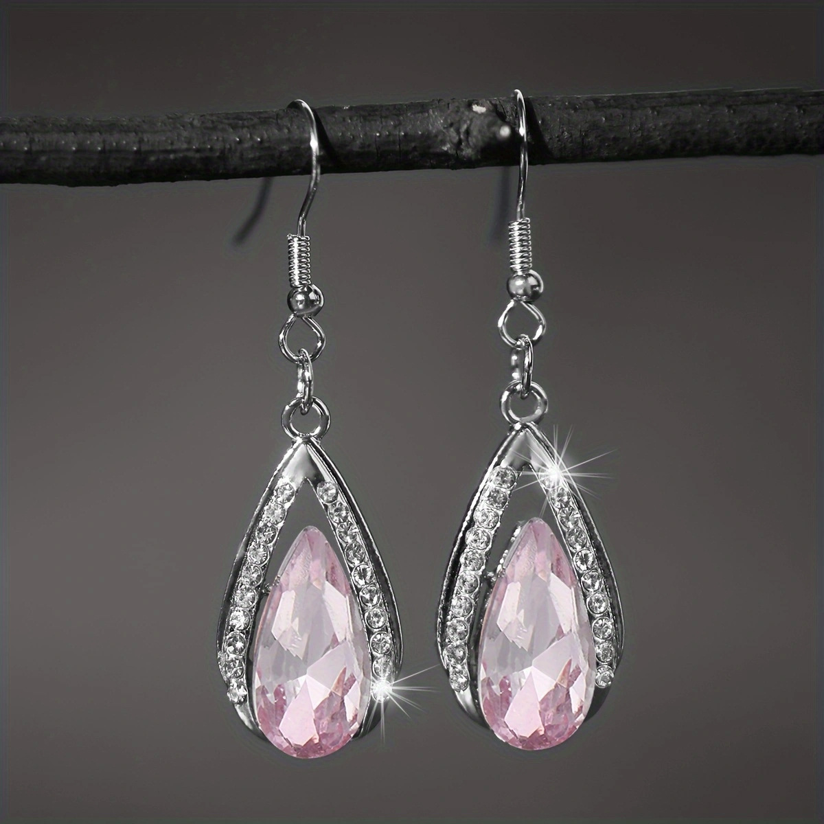 핑크색 물방울 귀걸이 1쌍