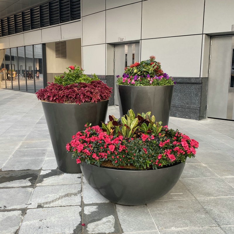 Outdoor FRP Flower Pot Shopping Mall Opening Flower Bed Commercial Street Special-shaped Flower Vat Garden Municipal Planting Flower Box Flower Pond