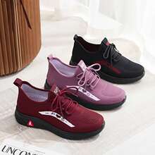 高颜值春夏潮流女中口软底运动鞋超轻广场舞服务员休闲妈妈健步鞋