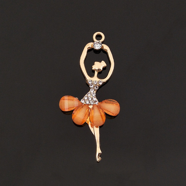 Dancing pendant