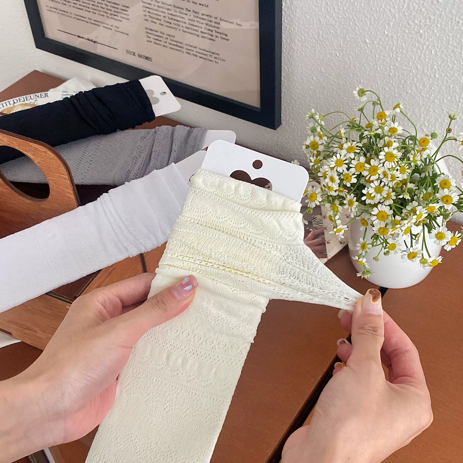 Summer ultra thin breathable lace knee socks, mid-length