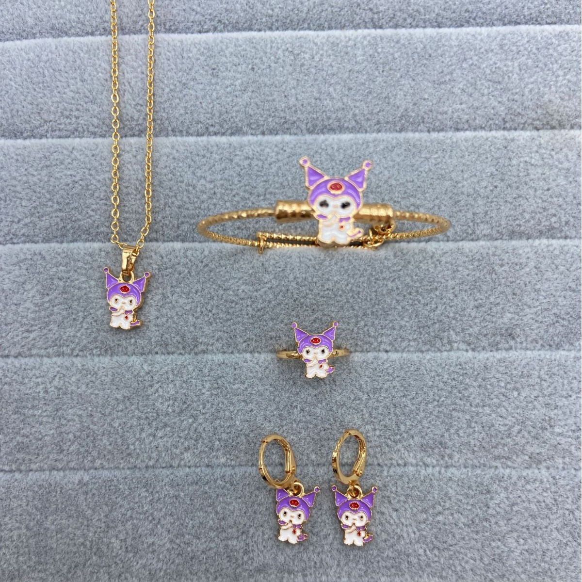 Juegos de joyería para niños transfronterizos de dibujos animados lindos anillos pendientes brazaletes colgante collar adyacente de cuatro piezas