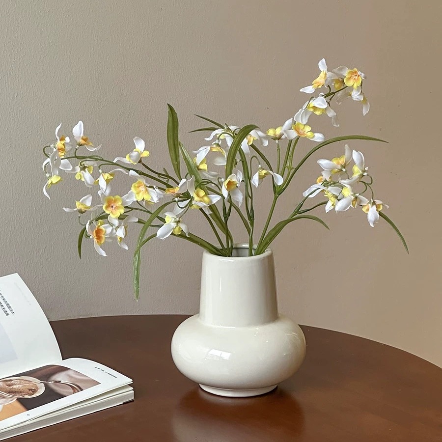 Round belly, straight mouth, milky white + 2 small phalaenopsis white