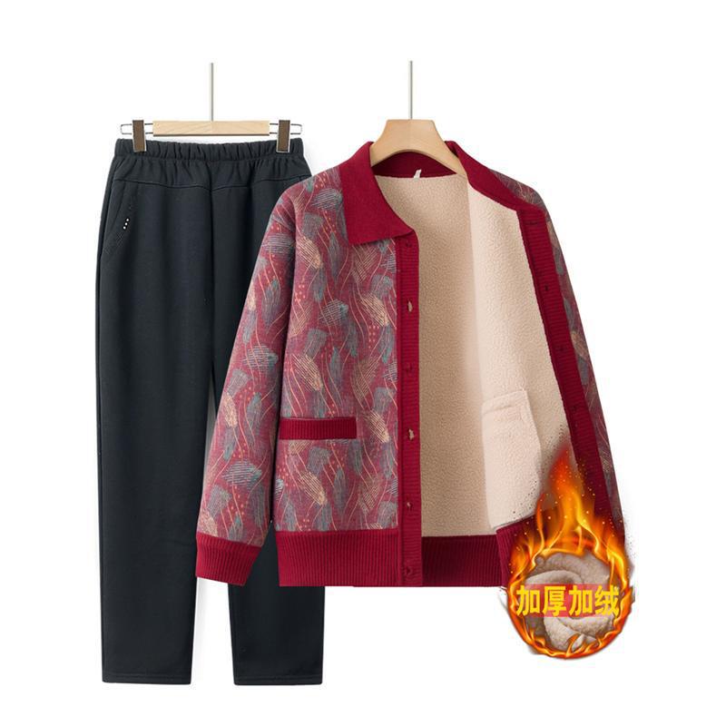 Autumn and Winter Outwear for the Elderly, Mother's Winter Outwear, Velvet Thickeneded Lapel Knitted Cardigan, Small Grandma's Warm Suit