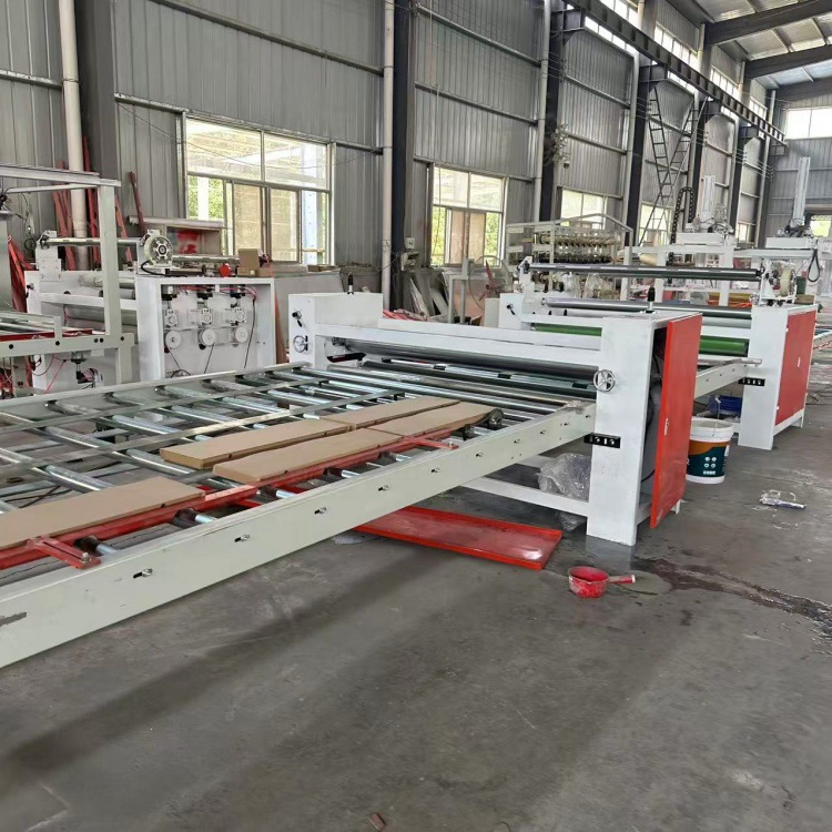 吸音镀锌钢板贴布机PUR热胶复合牢固卫生间隔断板覆膜机PVC贴面机