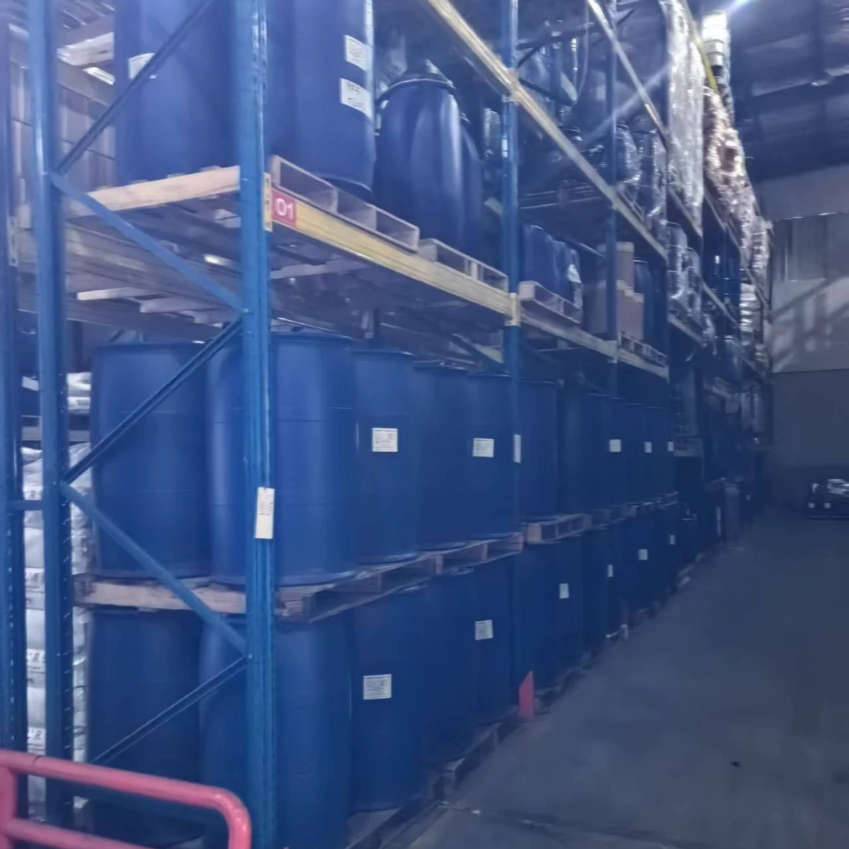 Компании складской логистики арендуют складские помещения, обладают богатым опытом хранения химикатов и имеют профессиональное управление и гарантии безопасности.