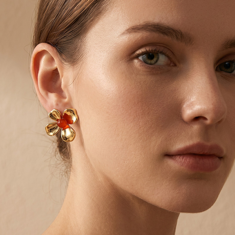 TENA Europa y América pendientes de acero inoxidable mujeres no decolor nicho de moda universal flores exageradas pendientes de acero de titanio ventas calientes
