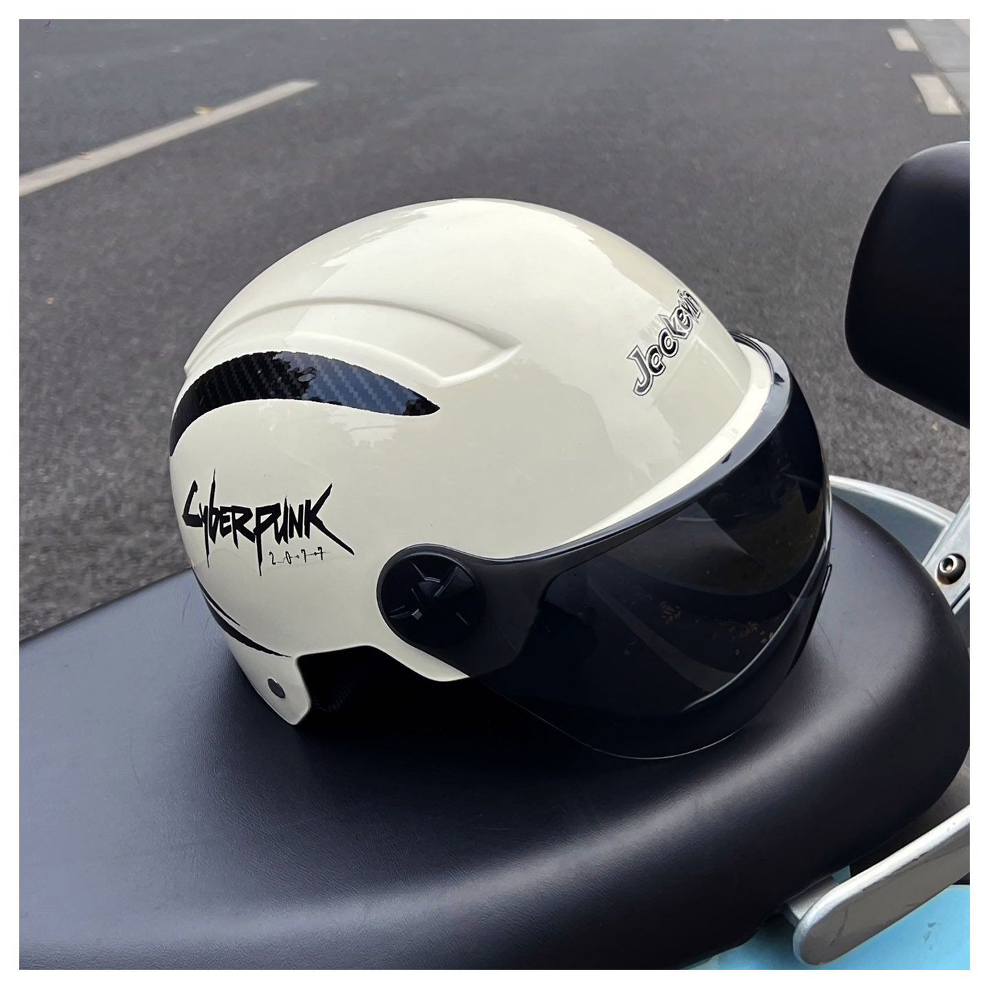National Standard 3C Certified Electric Vehicle Safety Helmet Cyberpunk Electric Motorcycle Summer Sun Protection Helmet for Men and Women Couples