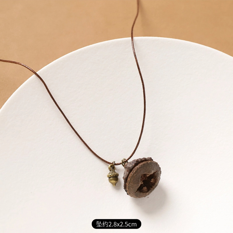 27-plant necklace (eucalyptus fruit)