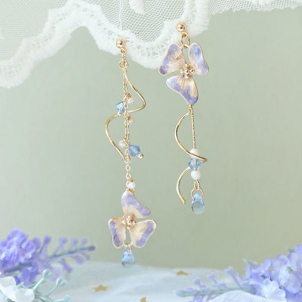 Brand Japanese asymmetrical cute earrings