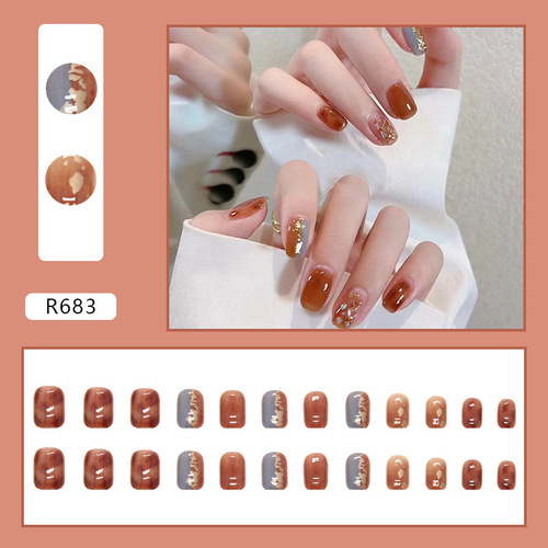 Simple and cute little fragrance autumn and winter style wearable nails affordable hot selling nail art tablets caramel amber finished fake nails