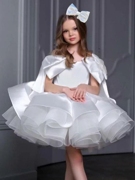 small princess costume with bow