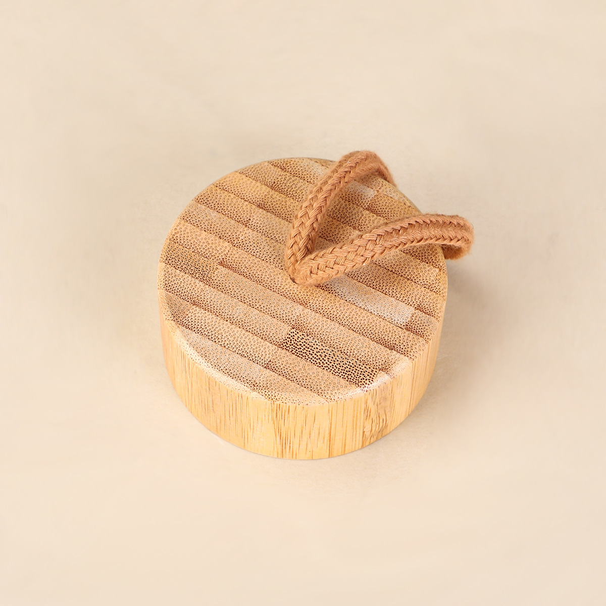 Stainless Steel Thermos Flask With Bamboo Shell For Outdoors_voghion.com