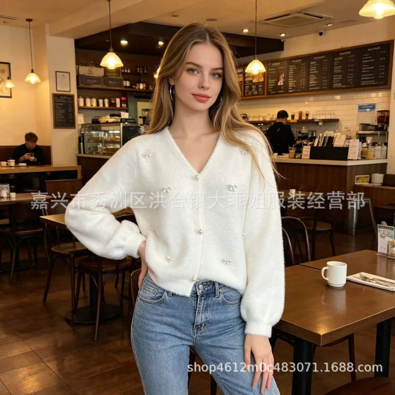 Cross-Border Imitation Mink White Sweater Coat for Women, New Autumn and Winter Style, Elegant Plush Top, Loose Short Knitted Cardigan Cross-Border Imitation Mink White Sweater Coat for Women, New Autumn and Winter Style, Elegant Plush Top, Loose Short Knitted Cardigan