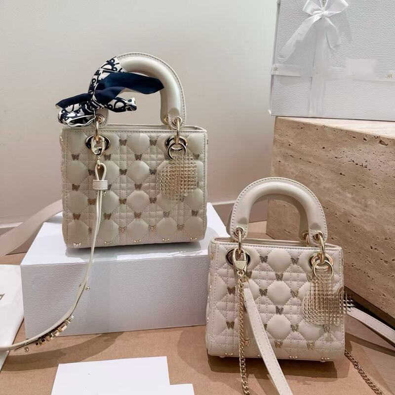 Dior Lady Dior Butterfly Clasp Bag, Versatile for All Seasons, Women's Shoulder and Crossbody Bag, Genuine Leather, Medium Size