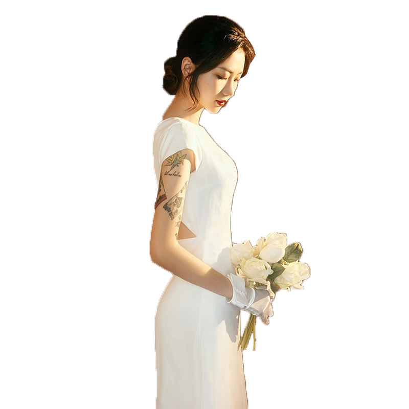 Vestido de novia sencillo de satén ligero para mujeres pequeñas, nuevo estilo 2025, para sesión de fotos al aire libre, registro de matrimonio, vestido sin espalda