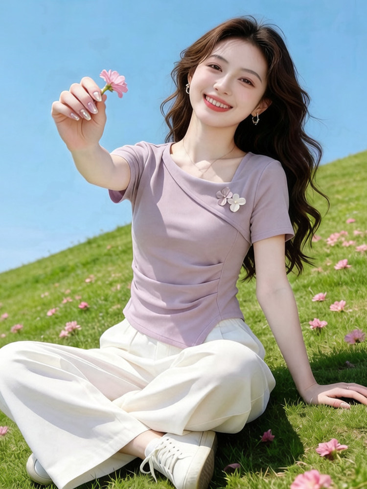 Áo thun nữ tay ngắn cổ tròn họa tiết hoa tím nổi — màu tím