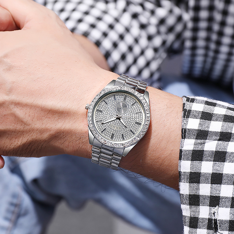 Nouveau bracelet en acier à diamants non mécanique pour montre pour hommes_voghion.com