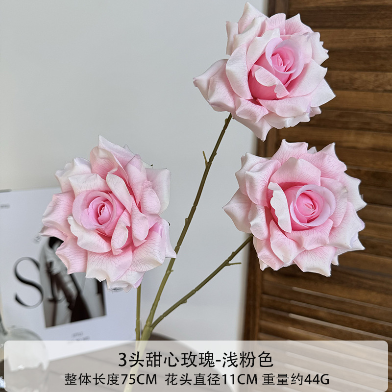 달콤한 장미 3송이