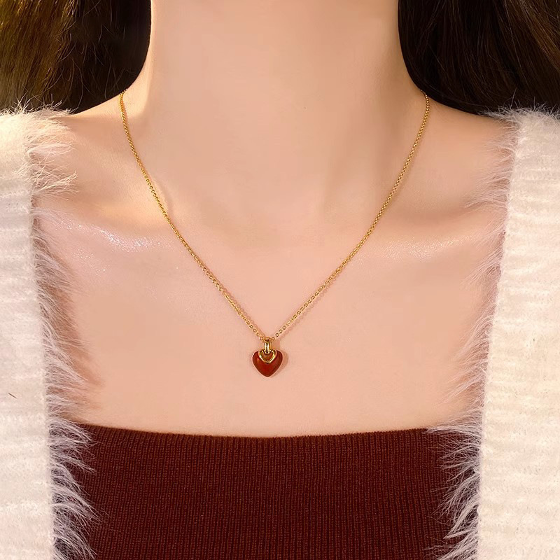 앵커 레드 드롭 글레이즈 러브 스웨터 체인