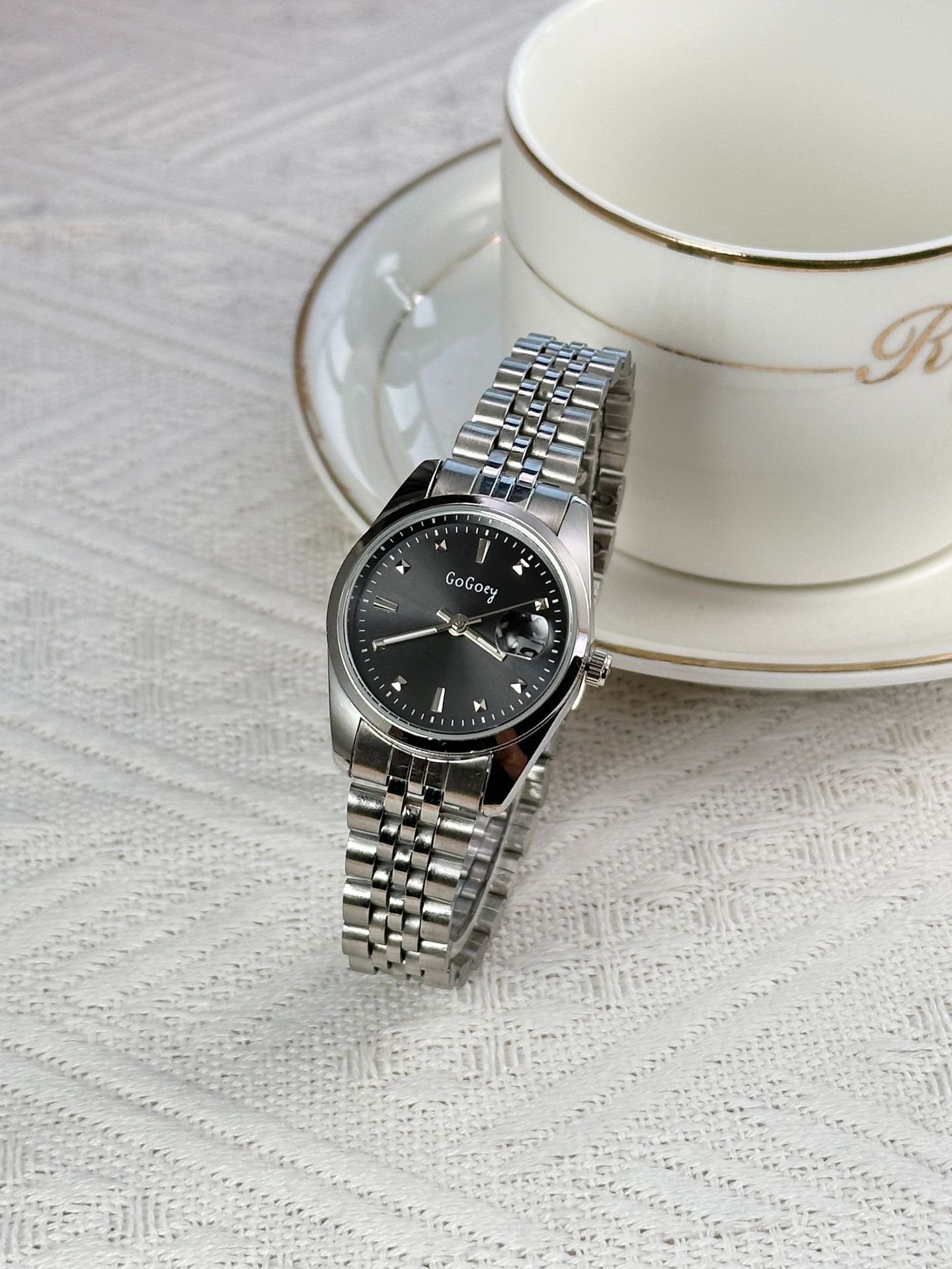 55g Weight Ordinary Glass Mirror Material Steel Belt Strap Material Watch Classification Pointer Display Type Double Side Snaps Buckle Style Round Dial Shape Casual, Daily Occasion Quartz Movement Solid Color Pattern Women's Gender Classic Style Style Classic Style Solid Color Double Side Snaps Quartz Watch Women's Watches 21