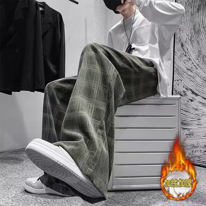 Pantalones de mecha recta para hombres otoño-invierno 2025 nuevos pantalones de terciopelo de tamaño grande pantalones casuales de piernas anchas para hombres