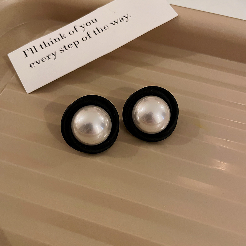 1 Paire Rétro Lettre Le Cuivre Incruster Perles Artificielles Boucles D'oreilles display picture 2