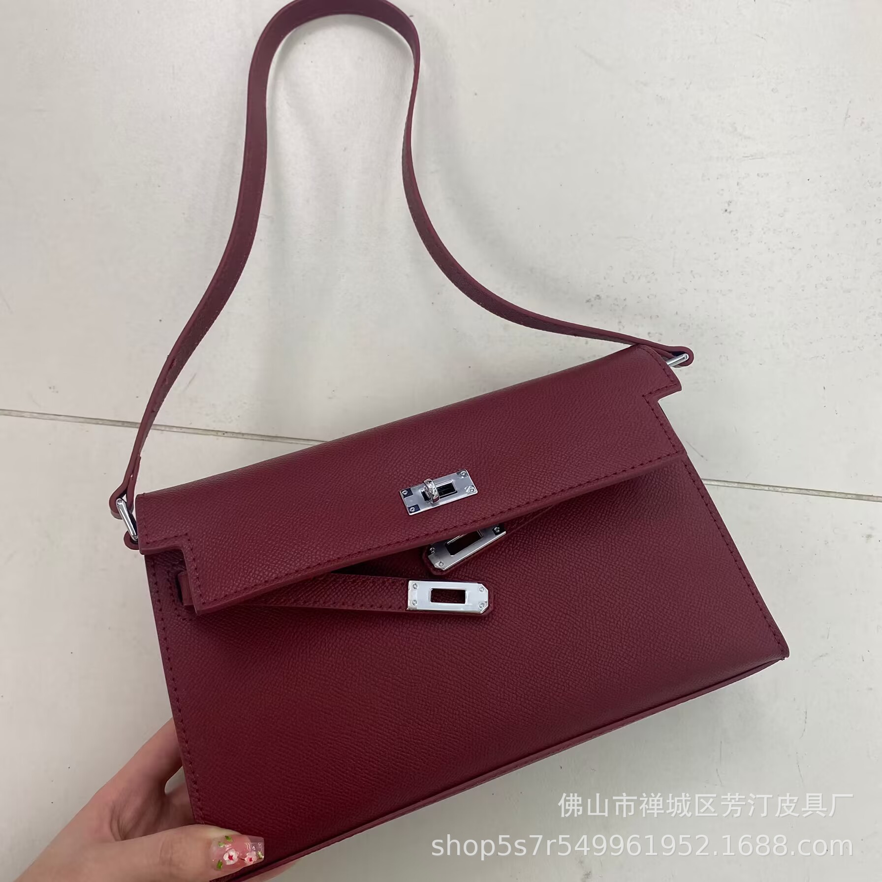 Double Strap Horizontal Palm Grain Leather Bag With Silver Buckle - Women's Genuine Cowhide Baguette Shoulder Underarm Crossbody Classic - Thumbnail 3