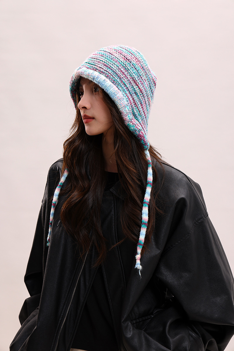 Cappelli di lana autunnali e invernali per bambini, colori arcobaleno a contrasto per mettere in mostra il viso, piccola borsa con testa carina legata con corda_voghion.com