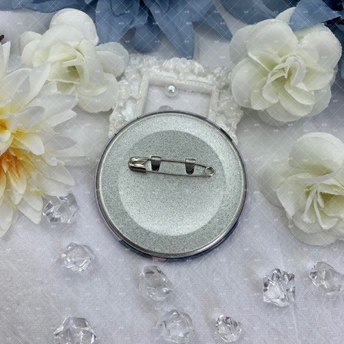 I'm in the Thriller Game Conferred the Gods novel fan peripherals, Bailiuxieta, Baji, badge brooch