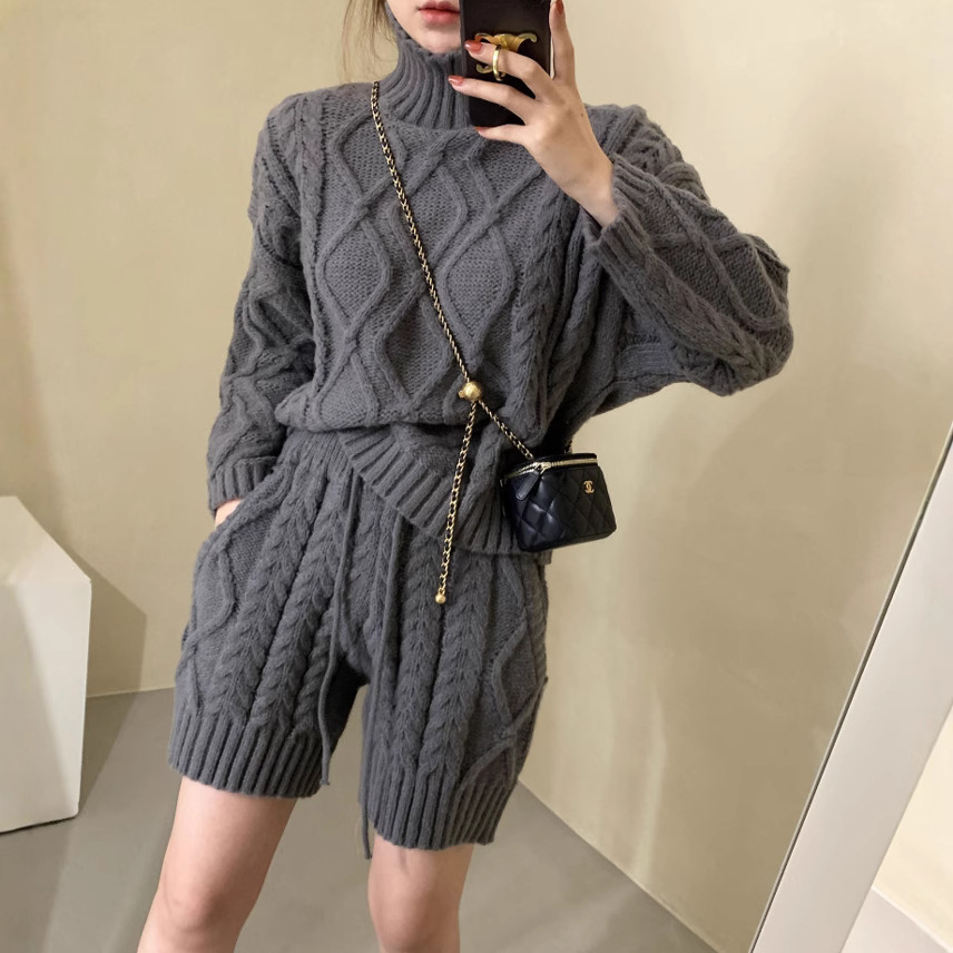 韩版针织套装气质高领麻花纹长袖针织毛衣+高腰系带阔腿短裤套装