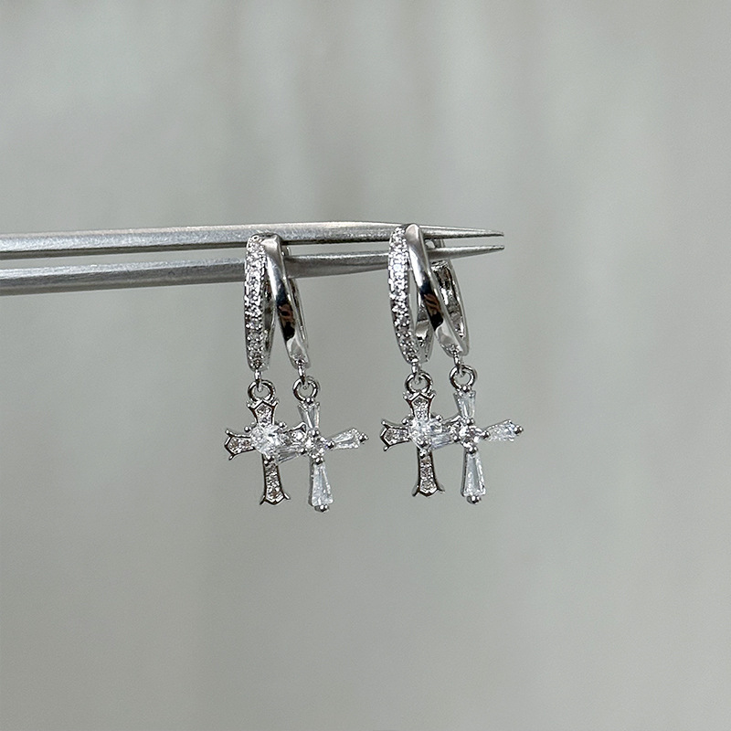 Unique Double Cross Pendant Straight Needle Earrings Sweet Cool Personality High Earlobe Earrings Versatile Diamond Earrings for Women
