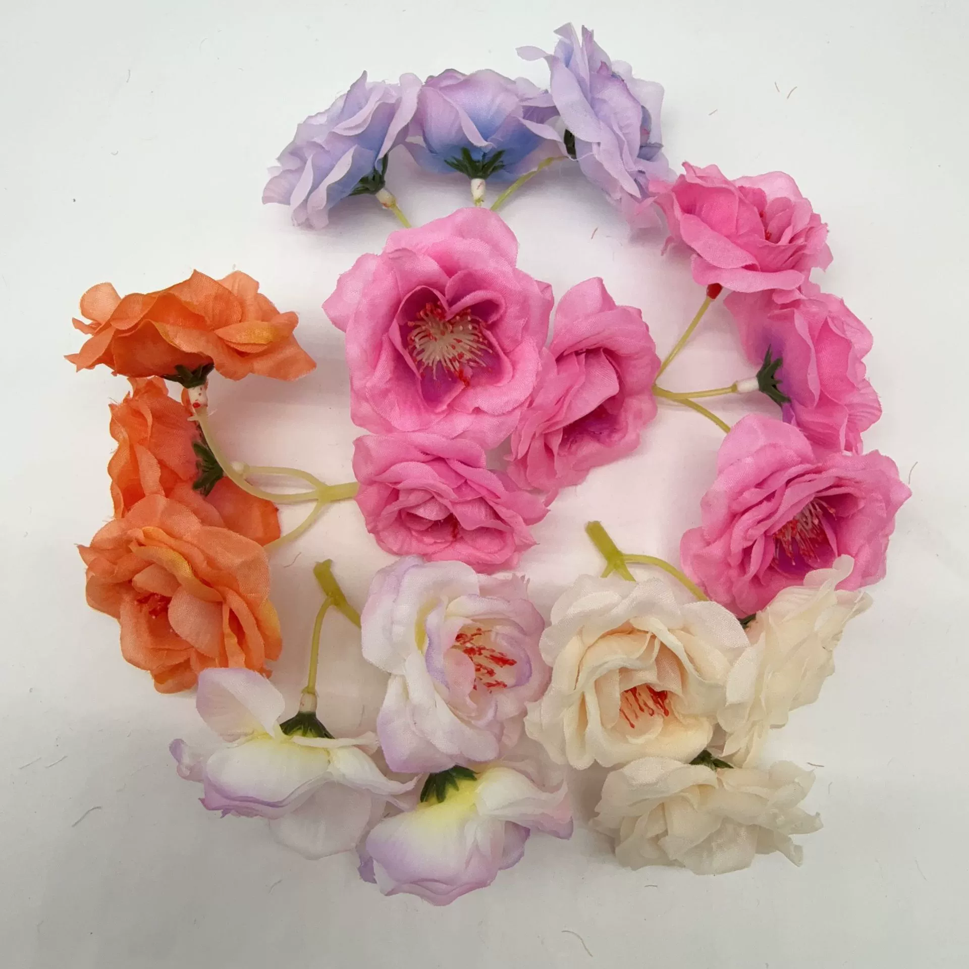 Домашний декор «сделай сам», искусственный цветочный ящик с маленькими свежими аксессуарами для украшения искусственных трехконечных роз