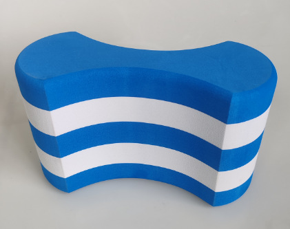 Синий и белый пятиэтажный плавающий