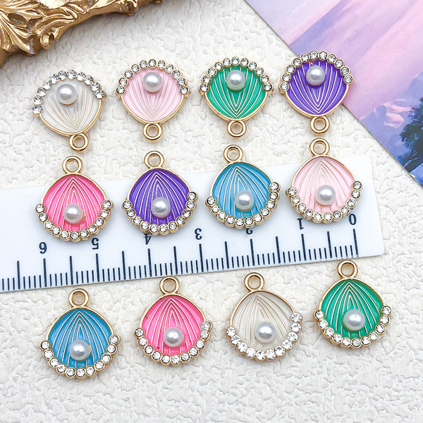 Marine pendant pearl