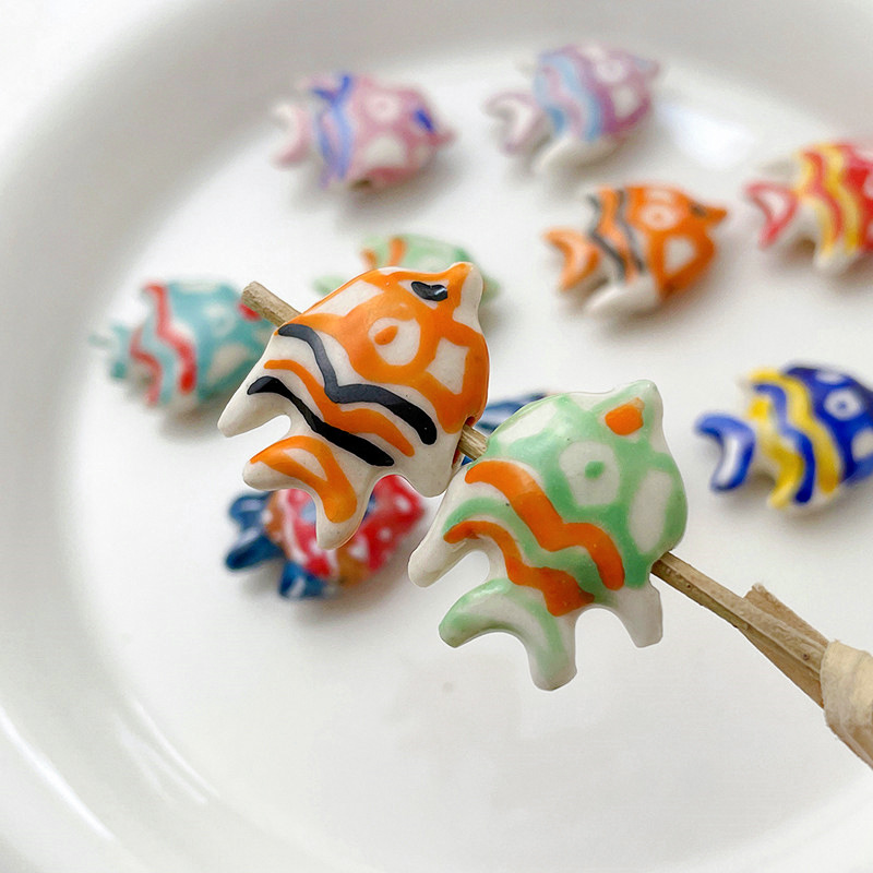 5g Weight Pendant Jewelry Making Type DIY Jewelry Accessories Classification 1 Piece Quantity ceramics Material Fish Pattern Simple Style, IG Style Style 1 Piece Ceramics Fish DIY Jewelry Accessories Pendant 2