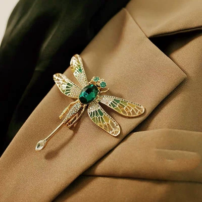 Smart wings dragonfly brooch men and women high-grade corsage European and American gradient enamel oil drop gem insect pin wholesale