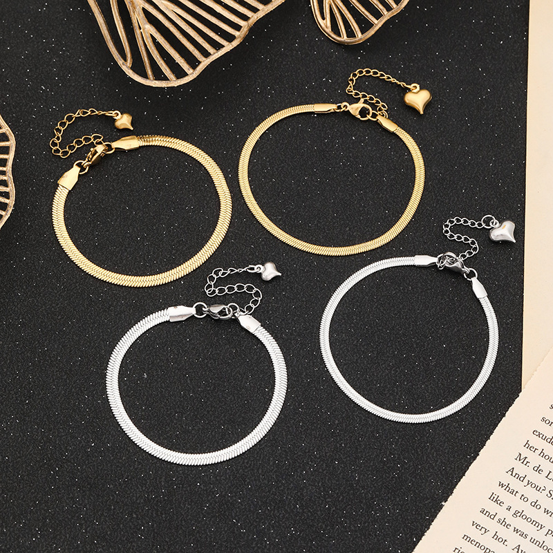Stainless Steel Bracelet Flat Snake Bone Chain Plated with 18K Gold Blade Heart Chain Fashion Commuter Chain Ins Stainless Steel Bracelet Flat Snake Bone Chain Plated with 18K Gold Blade Heart Chain Fashion Commuter Chain Ins