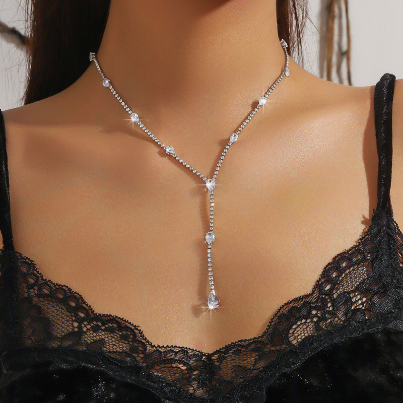 Zirkon glänzende Damen Ohrringe Halskette Hochzeit Brautkleid Zubehör Mode Temperament Schmuck_voghion.com