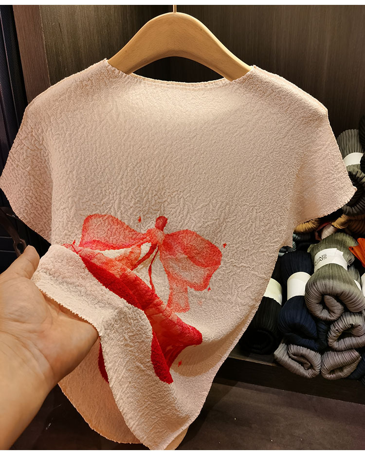 Áo thun nữ cổ tròn dáng rộng in họa tiết anh đào thiết kế độc đáo, tay xếp ly — Màu xanh lam nhạt, Màu đen, Màu mơ chi tiết 13