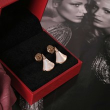 宝家小裙子高版本耳钉玛瑙白贝母耳钉轻奢高级感夏季饰品女首饰