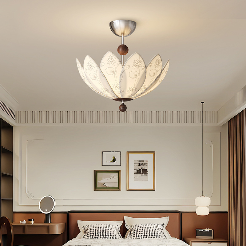 Araña de restaurante giratoria de balancín móvil de estilo medio 2025 nueva lámpara de dormitorio de loto creativa de tela impresa