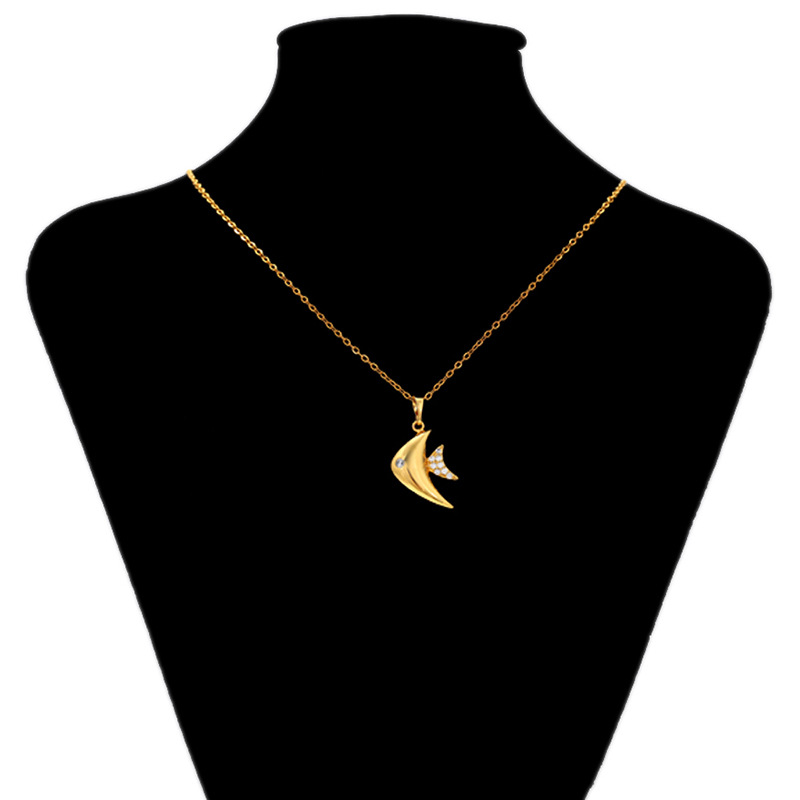 Xuping aleación dorada de zircon colgante de pez pequeño nicho femenino ligero lujo de alta calidad joyería colgante de moda