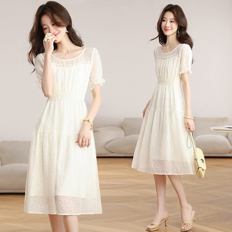 Gorgeous White Dress for Women, 2026 Summer New Style, Round Neck, Waist-Cinching, Tummy-Concealing, Slimming A-Line Mid-Length Dress