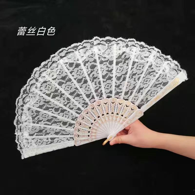 Lace fan white