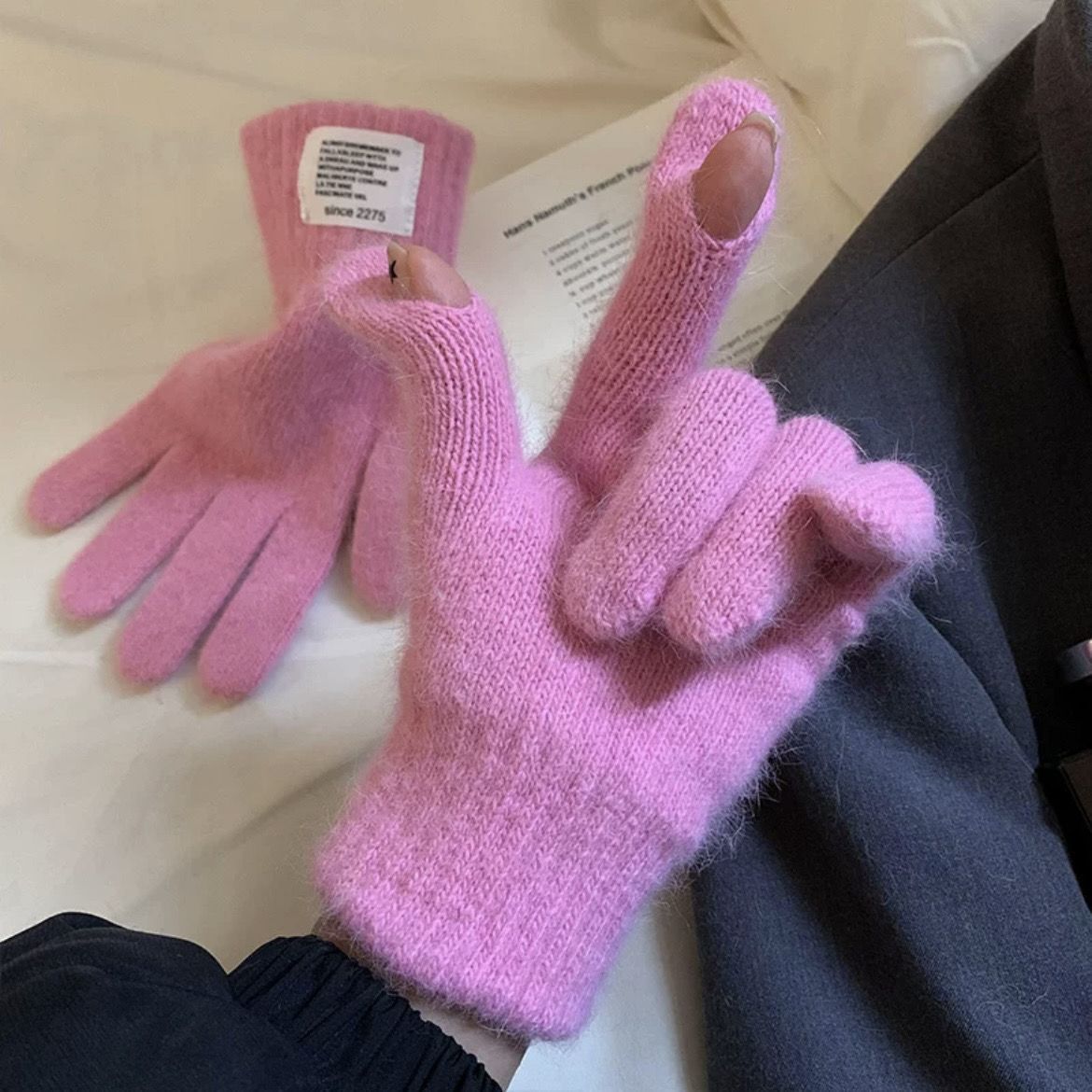 Pink [Since standard short rabbit fur gloves]