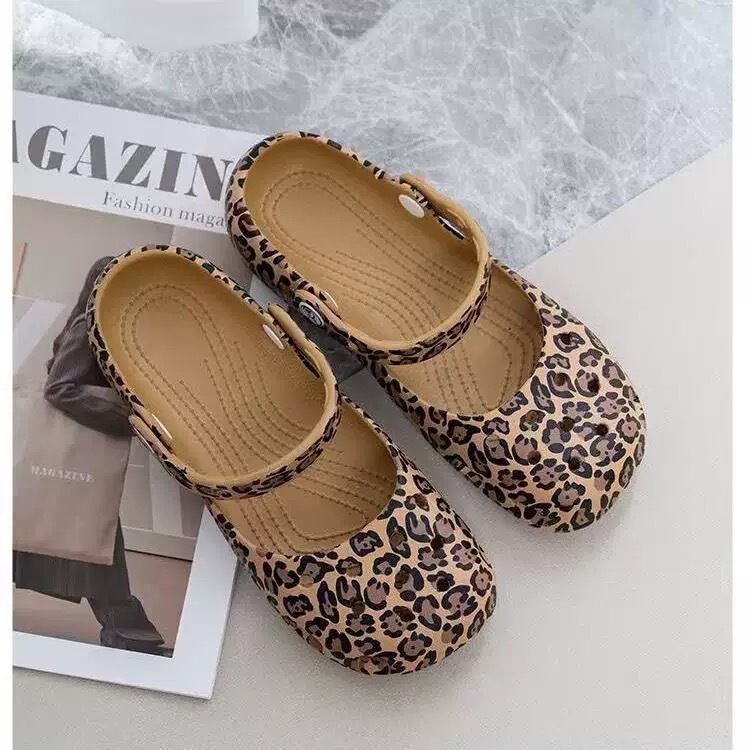 New Leopard Print Ballet Clogs for Women 2026 Summer Outdoor Shoes with Floral Soft Sole Non-Slip Beach Closed-Toe Slippers Wholesale New Leopard Print Ballet Clogs for Women 2026 Summer Outdoor Shoes with Floral Soft Sole Non-Slip Beach Closed-Toe Slippers Wholesale