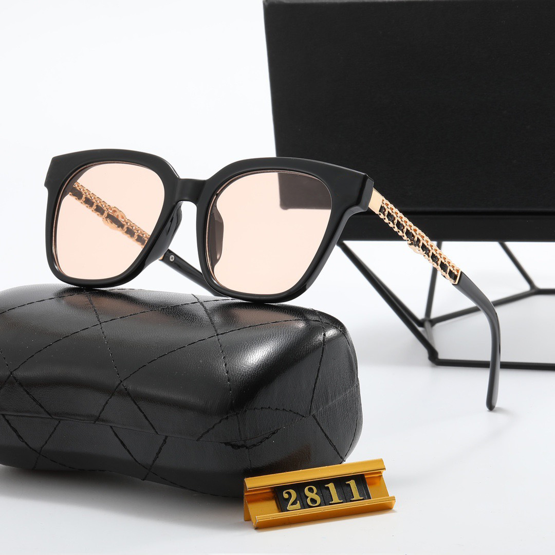 New overseas sunglasses for men and women square street photo sunglasses, classic travel fashion driving glasses 2811_voghion.com