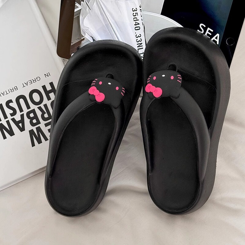 Fashionable Flip-Flops for Women, Trendy Summer Non-Slip Slippers with a Thick Sole, Popular on Social Media Fashionable Flip-Flops for Women, Trendy Summer Non-Slip Slippers with a Thick Sole, Popular on Social Media