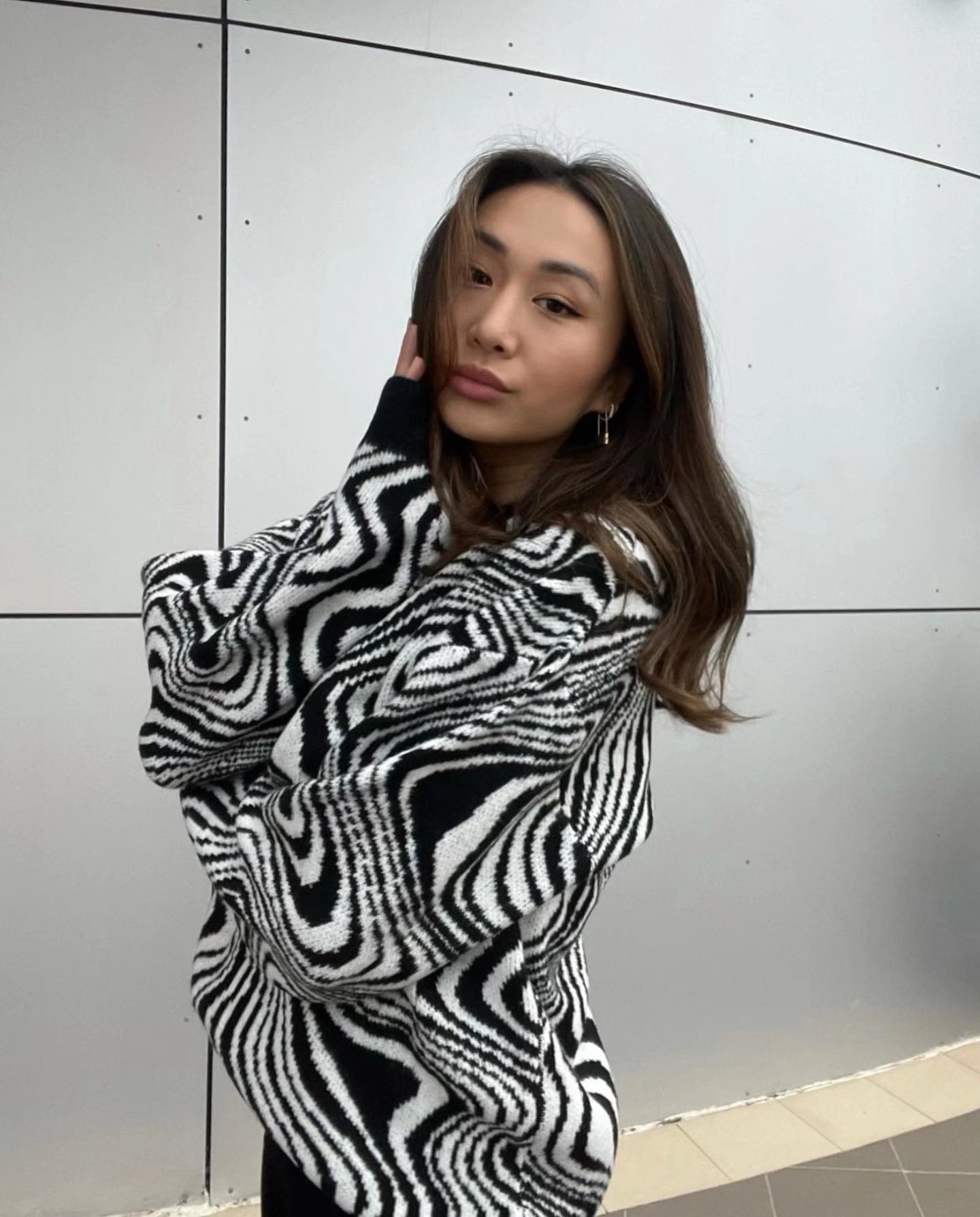 autumn round neck zebra pattern loose sweater nihaostyles wholesale clothing NSAM83378